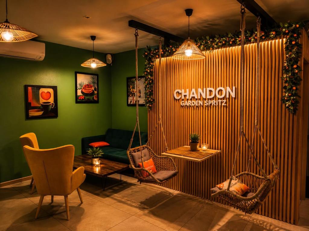 Lounge area
